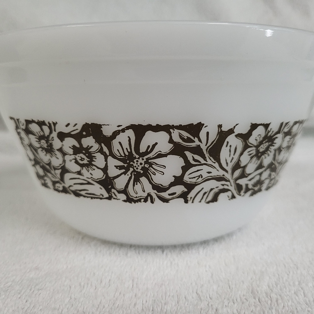 Vintage Federal glass bowl
